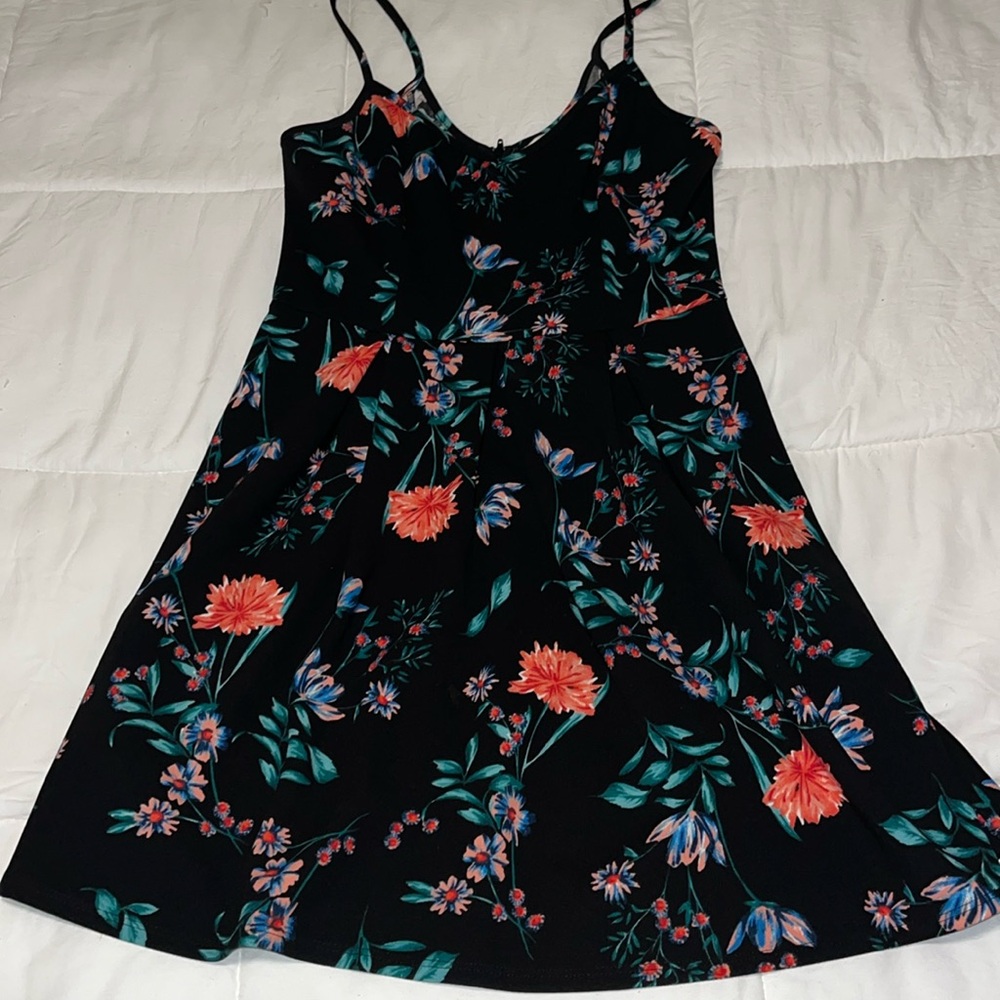 Speechless floral print  size Med spaghetti strap mini dress like new condition